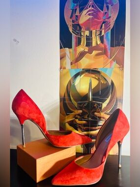 Steve Madden  Red Suede Pointed Toe Stiletto Pump ~ EC No Box | Size:9.5